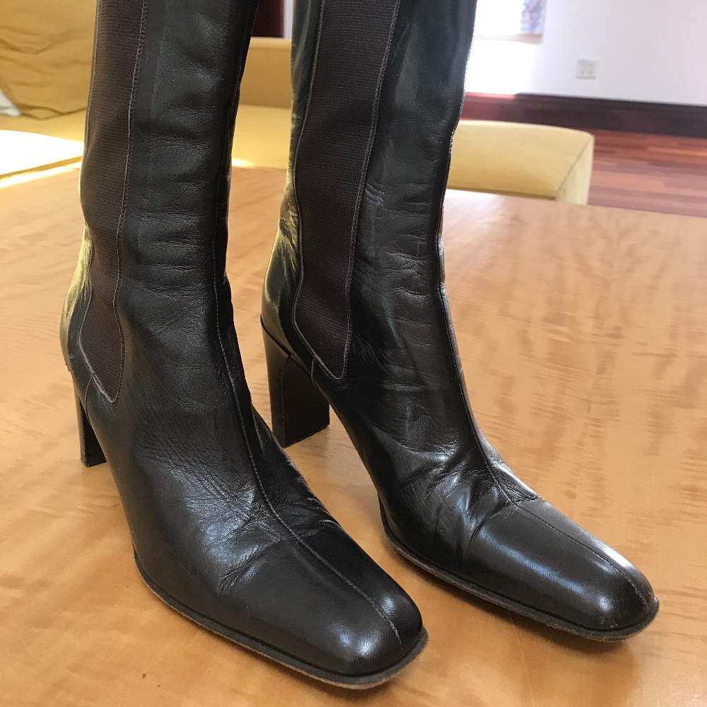 NWOT Anne Klein Brown heel boots